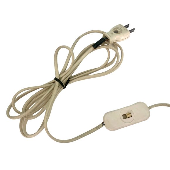 GUCCI Vintage 80s Flora Porcelain Lamp - Picture 11 of 11